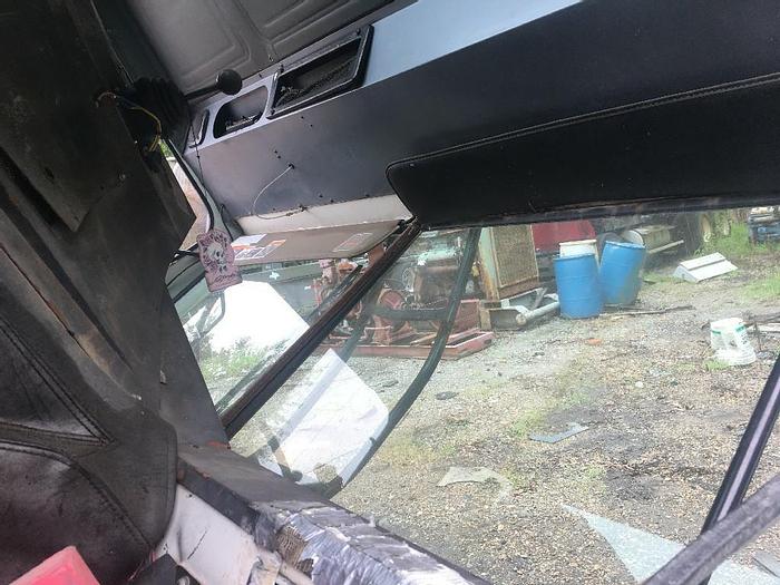 Used 2000 Mack MR688S