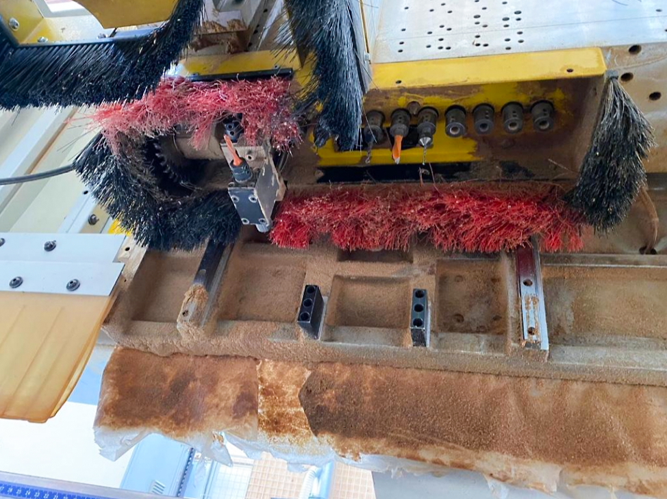 Used Masterwood Project 320 - CNC Machining Center - 2000