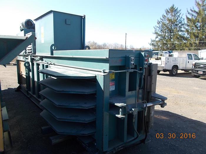 Used MARATHON HORIZONTAL SIDE EJECT BALER MDL SE-503042-720; 20 HP; 7" BORE CYLINDER