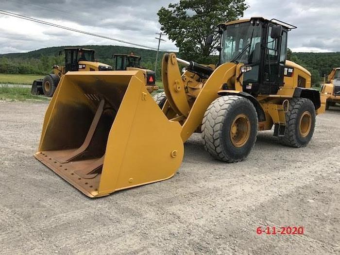 Used 2014 CATERPILLAR 938K