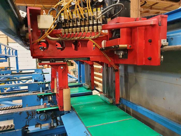 Used 2002 Hundegger  Hundegger K2, jointery line