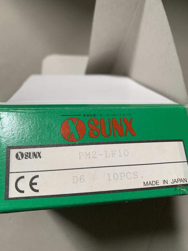 Used Sunx Micro Size Diffuse Reflective Photoelectric Sensor PM2-LF10