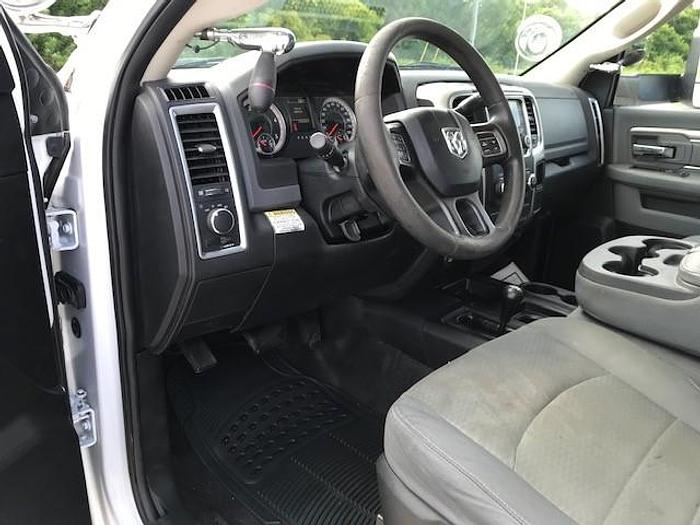 Used Versalift VST36I-MH 41ft Bucket Boom on a 2016 Ford F550 4x4 Reg Cab Truck - C605105