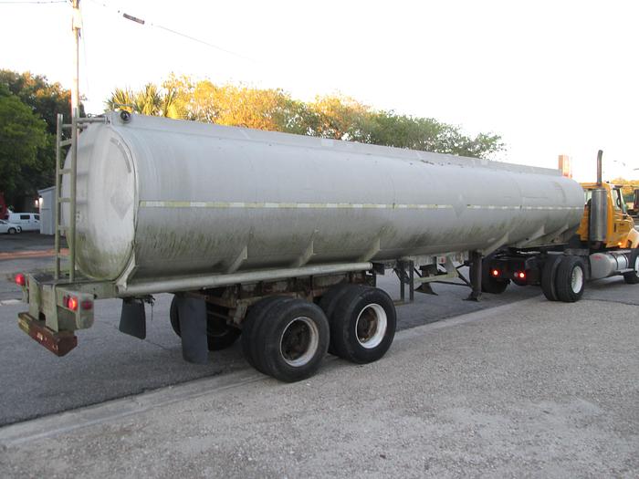 Used 1968 Fruehauf Aluminum Tanker Trailer
