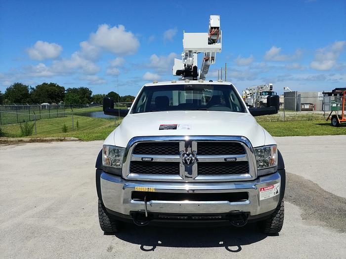 Used Versalift SST-40-EIH Telescopic Articulating Boom on 2014 Ram W5500 4x4 Reg Cab Utility Truck - 86383