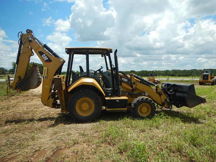 Used 2018 Caterpillar 420F2-IT
