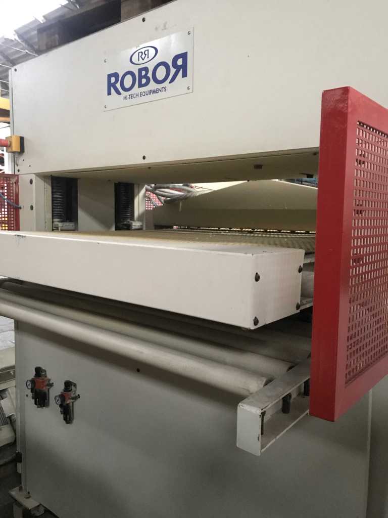 Usato 2008 Linea di levigatura inferiore e superiore a 1 rullo.