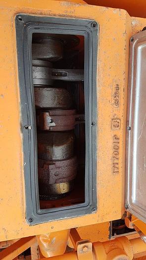 Used 2002 WELCAN 4 Axle Carrier Style Oilfield Pump / Kill Truck