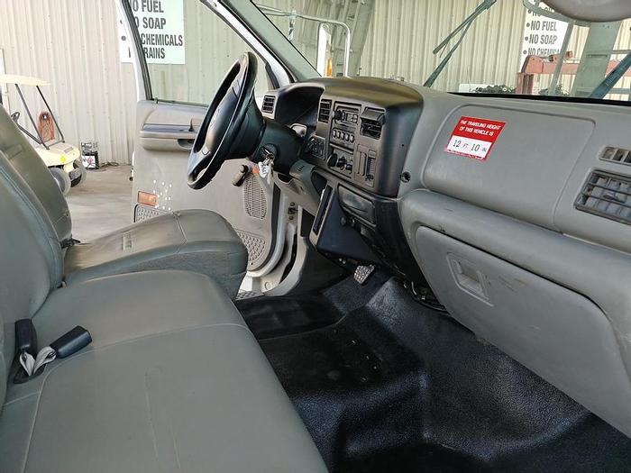 Used 2009 Ford F750 Utility Altec DM47-TR Digger Derrick