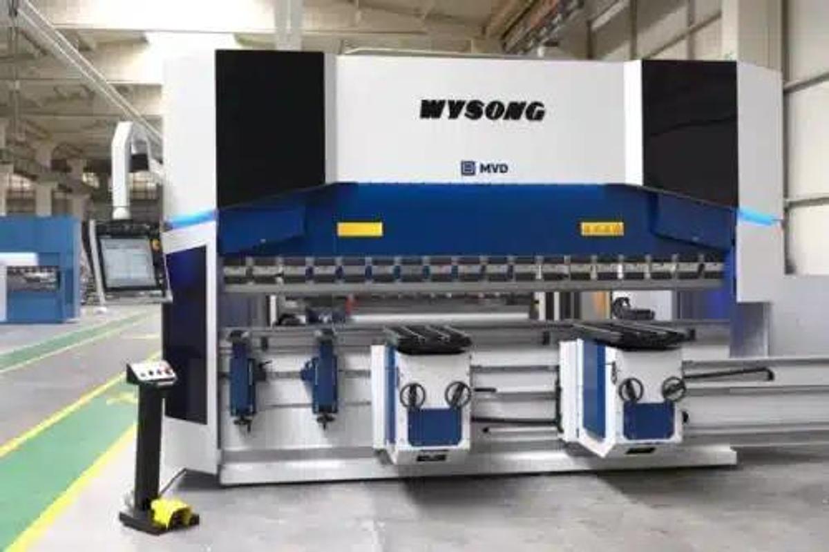 Heavy-Duty Press Brakes