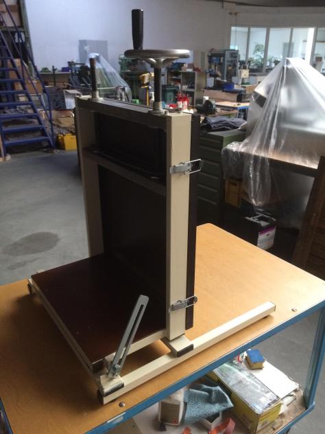 Used Müro 5000 A3 TM tabletop block size press 2010