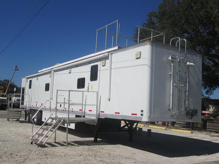 Used 2005 Farber Specialty Command Center Trailer