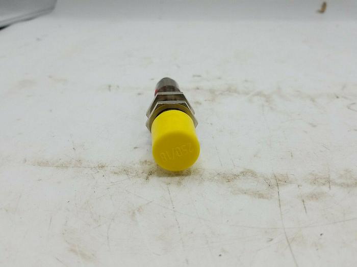 BALLUFF BOS014W BOS 18M-PA-RH22-S4 PROXIMITY