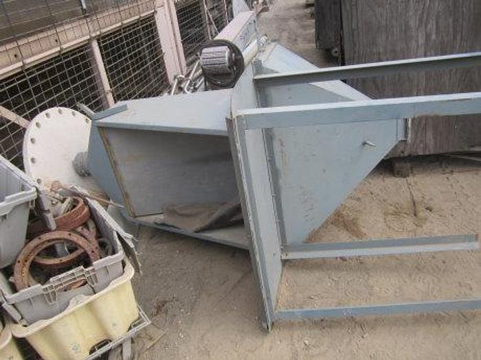 Used Dumper, Bag, C/st, 24" x 22" x 3', On Stand #S738426