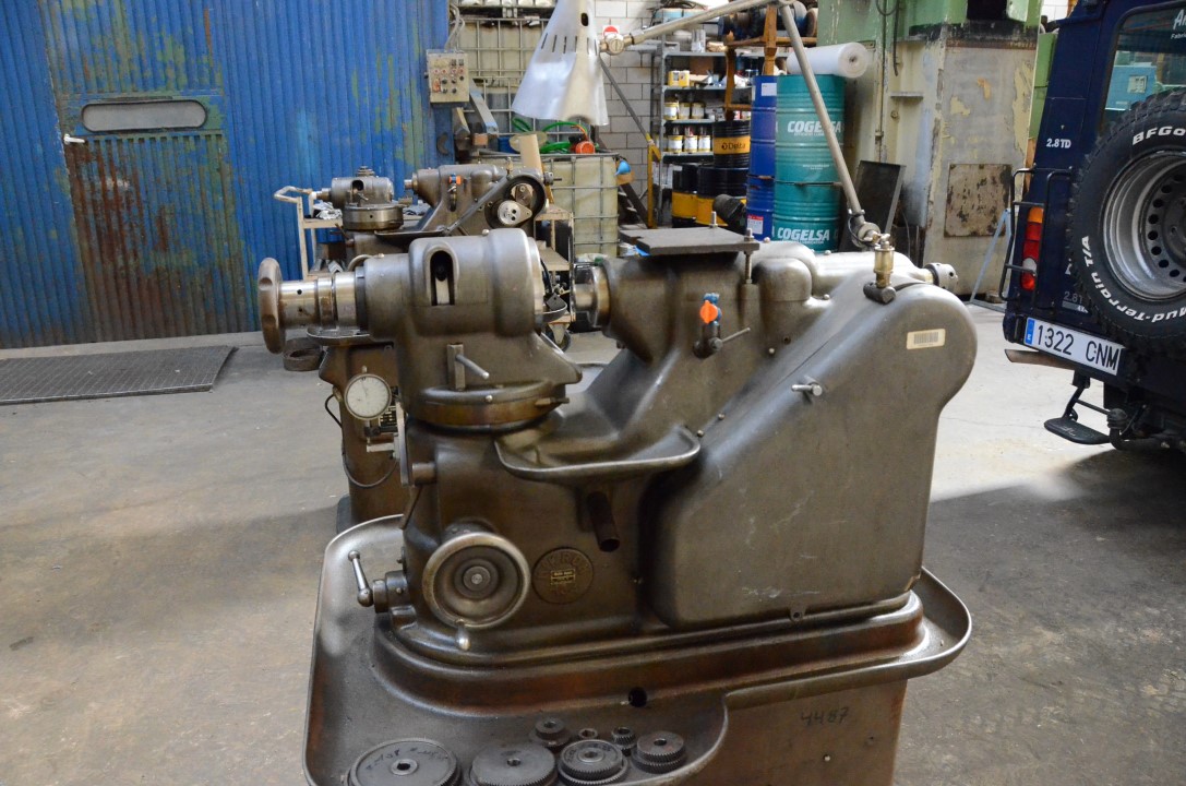 Used Gear Shaping Machine MIKRON 134 #4487