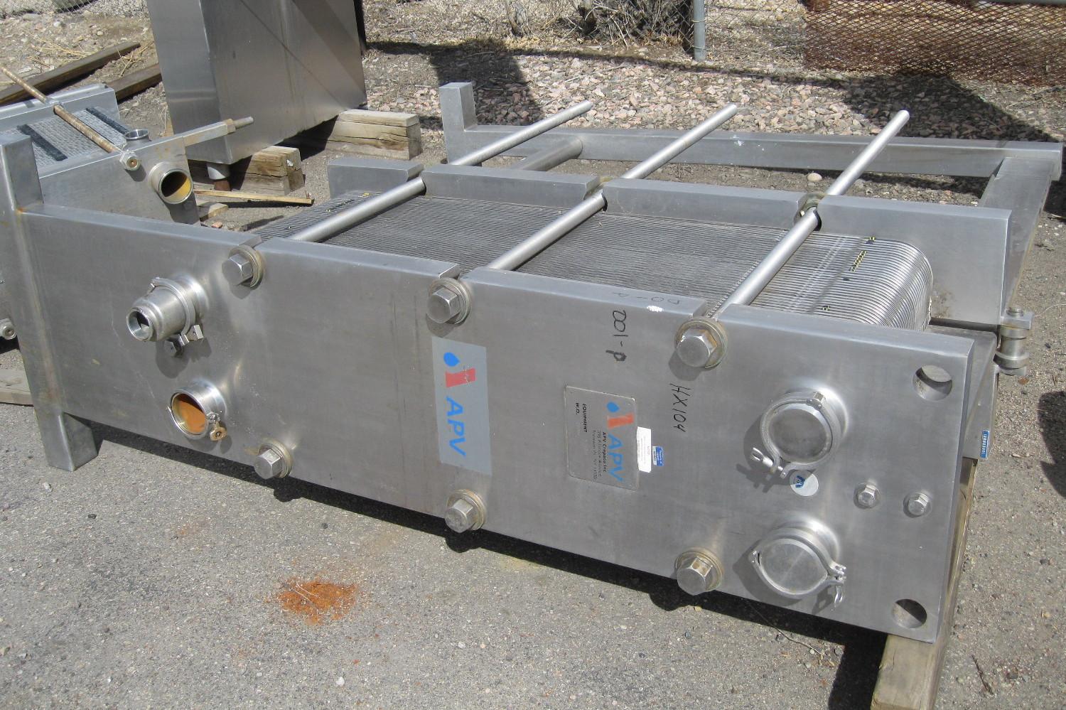 Usado 498 SQ FT APV SINGLE SECTION PLATE HEAT EXCHANGER