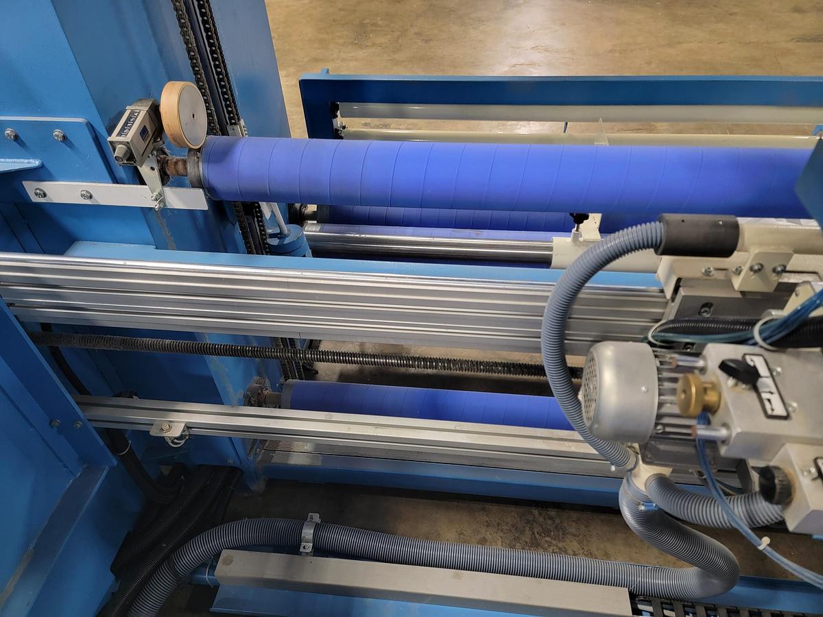 Used Monti Mac Model 325 Selvage Trimmer 136” wide