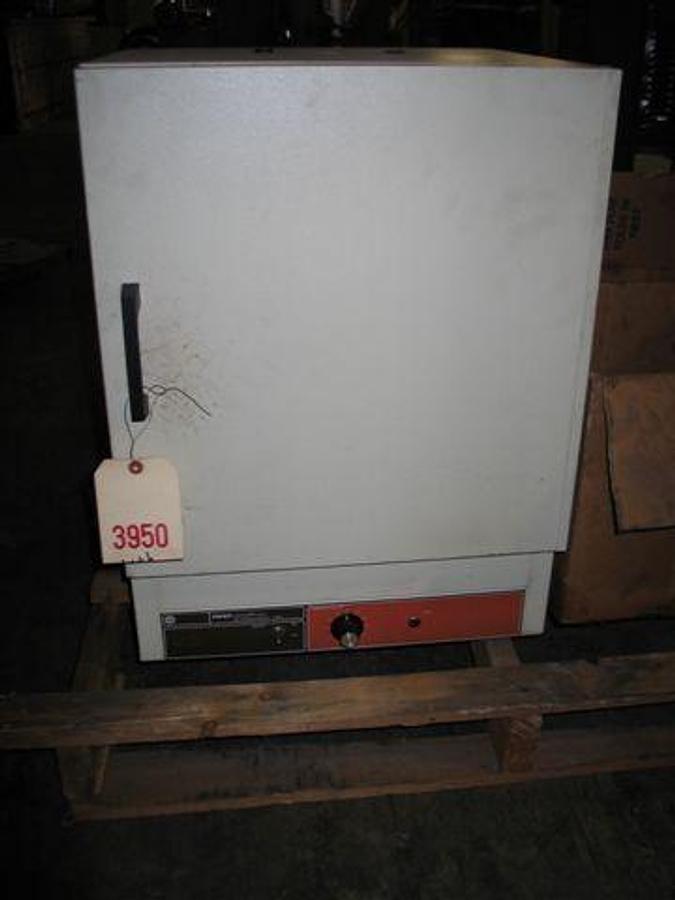 Used Lab Oven / Fisher ISO / 100 Series