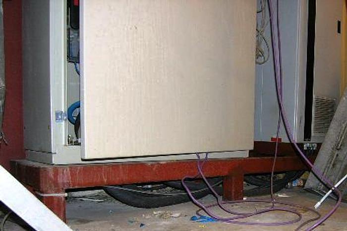 Used 2002 – 1-pass MVR falling film vacuum evaporator unit