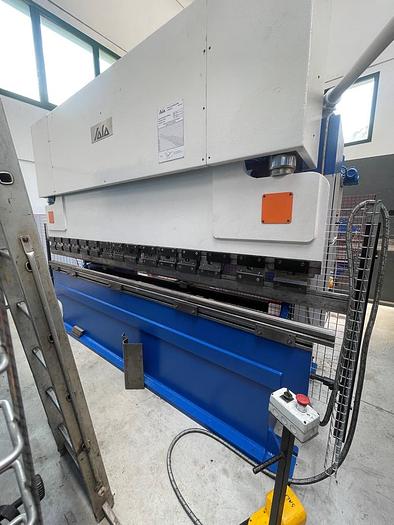 Usato PIEGATRICE SALA IDRAULICA  3050 X 70 TON