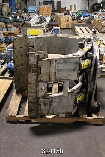 Used Cascade 45F-RC 4500Lb Capacity Roll Clamp #32415