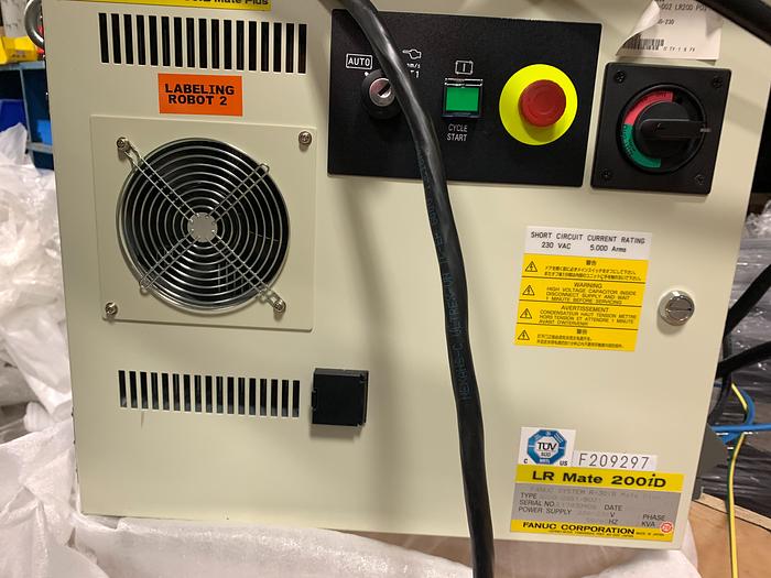 Used FANUC LR MATE 200ID/7C CLEAN ROOM 6 AXIS ROBOT WITH R30IB MATE PLUS CONTROL