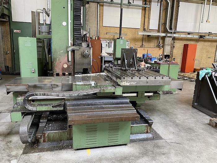 Used HORIZONTAL BORER, MANUF. MONTI, MODEL MCS 100