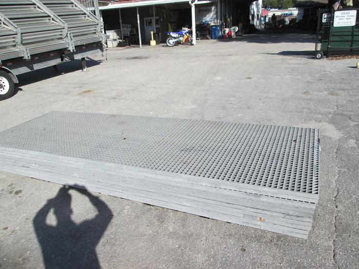 Used Molded Fiberglass Grating Sheets