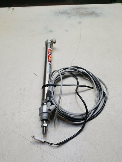 Used SMC CDM2BZ20-200Z