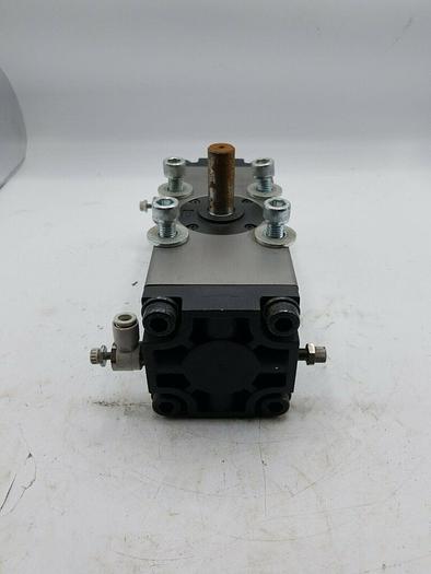 Used SMC NCRA1BS80-190C ROTARY ACTUATOR