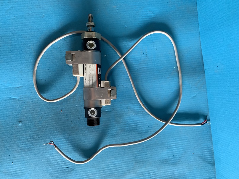 Used SMC Switch Air Cylinder CDMN20-50
