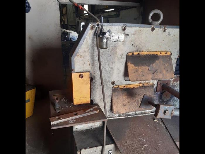 Used 2007 Sahinler HKM 60 Single Phase Ironworker