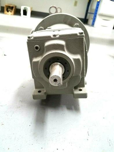 Used Sterling Electric 5 HP Gear Head Motor 498 RPM Gearhead Diary Pharmaceutical