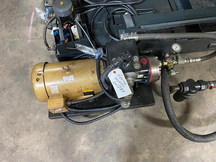 Used Feeler VMP 800 CNC Vertical Machining Center