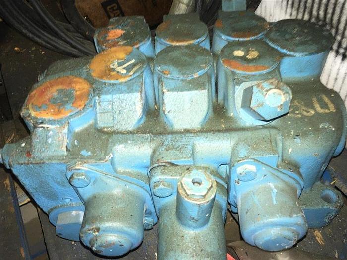 Used Schramm DRAS-2258-4R-PO Hydraulic Valve