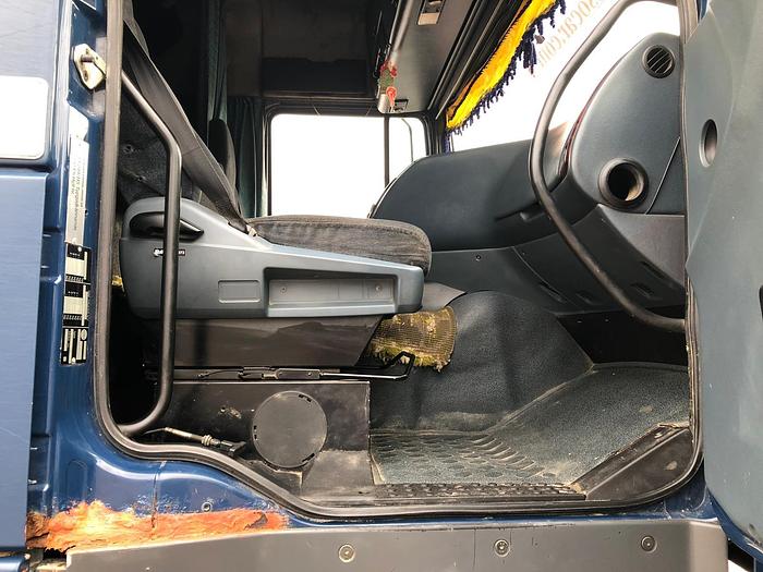 Used 1999 DAF 95xf 480 6x4 euro 2 manual