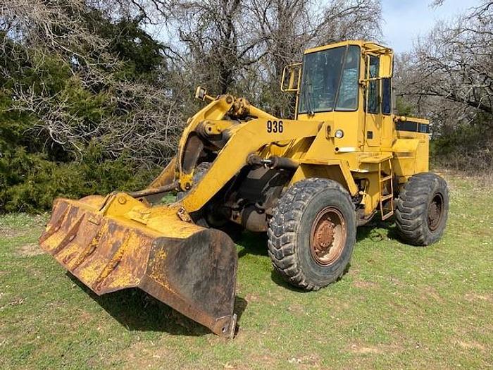 Used CATERPILLAR 936