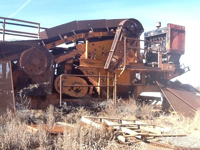 Used 26-PIECE CRUSHING/SCREENING SYSTEM
