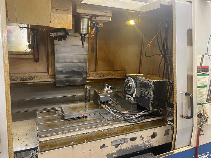 Used Doosan Daewoo 4th Axis Vertical Machining Center DMV-4020