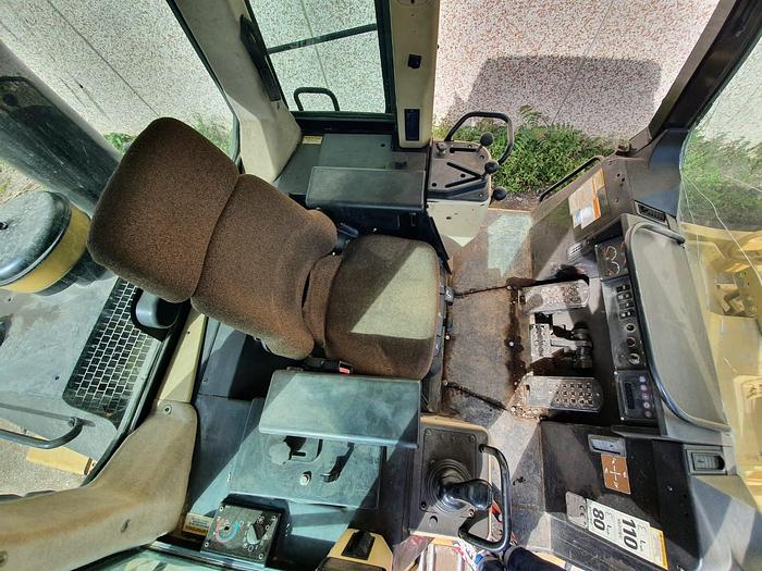 Usato Pala cingolata, CATERPILLAR modello 963 C