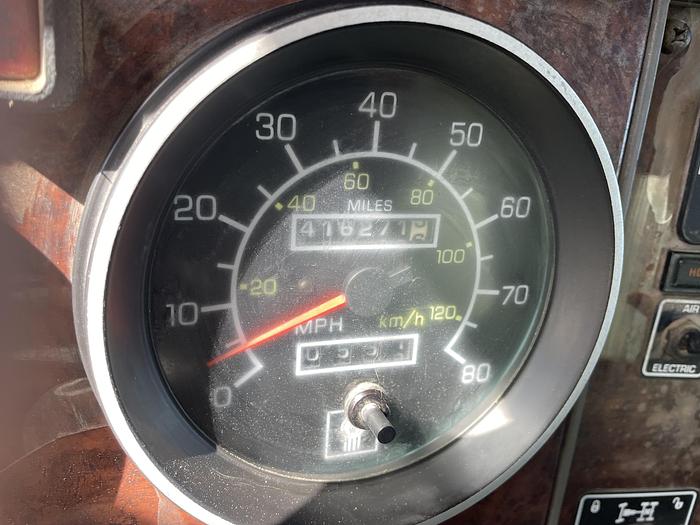 Used 2009 Kenworth Fuel Truck