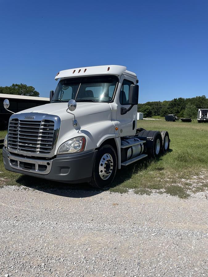 Used 2020 Freightliner Cascadia