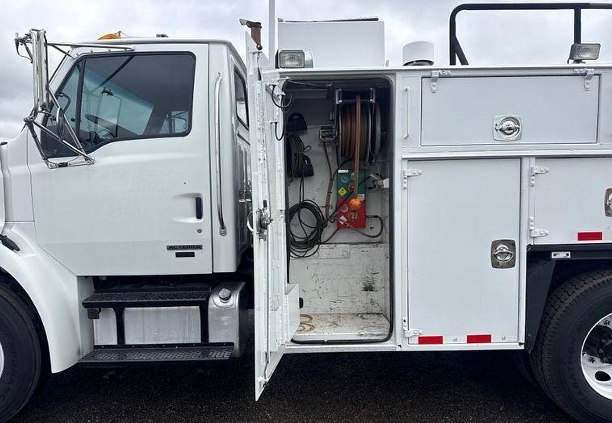 Used 2008 Sterling Acetera Service Truck
