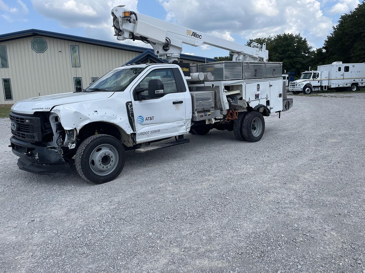 Used 2023 Ford Bucket Truck