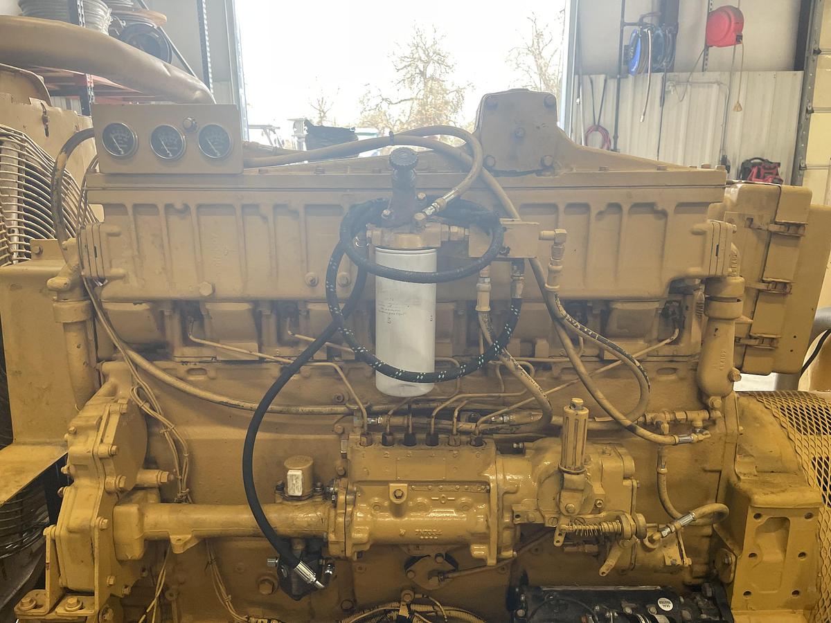 Used 1995 Carepillar 360KW gen set