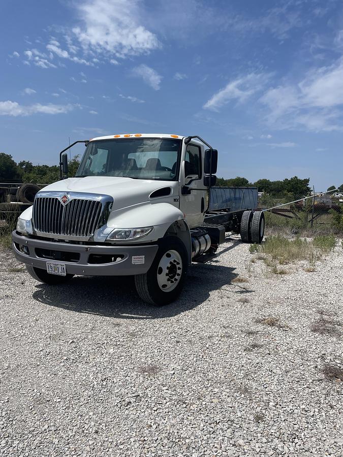 Used 2019 International Can and chassis