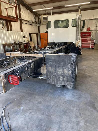 Used 2015 Kenworth T300