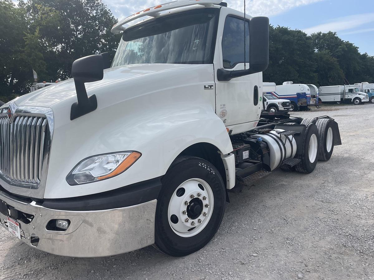 Used 2020 International Day cab