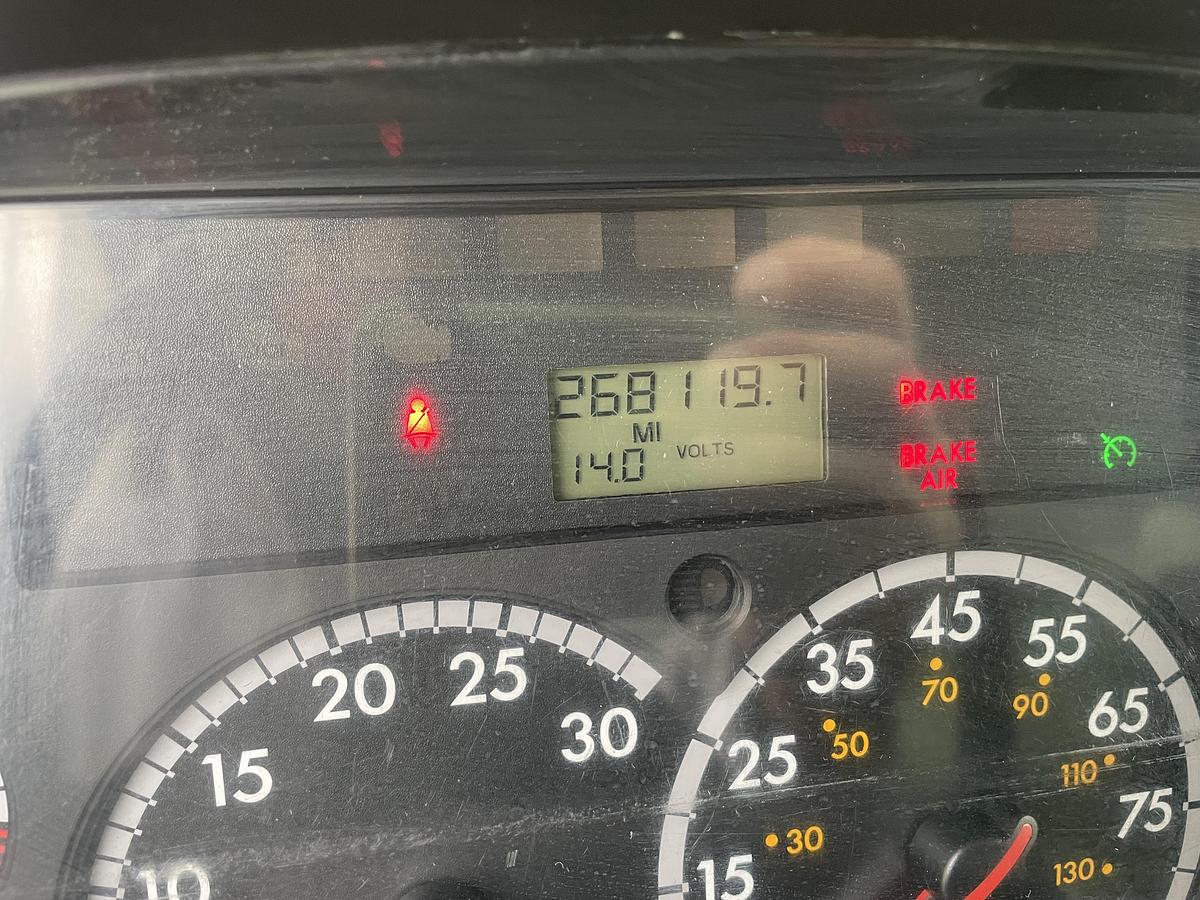 Used 2013 Freightliner M2