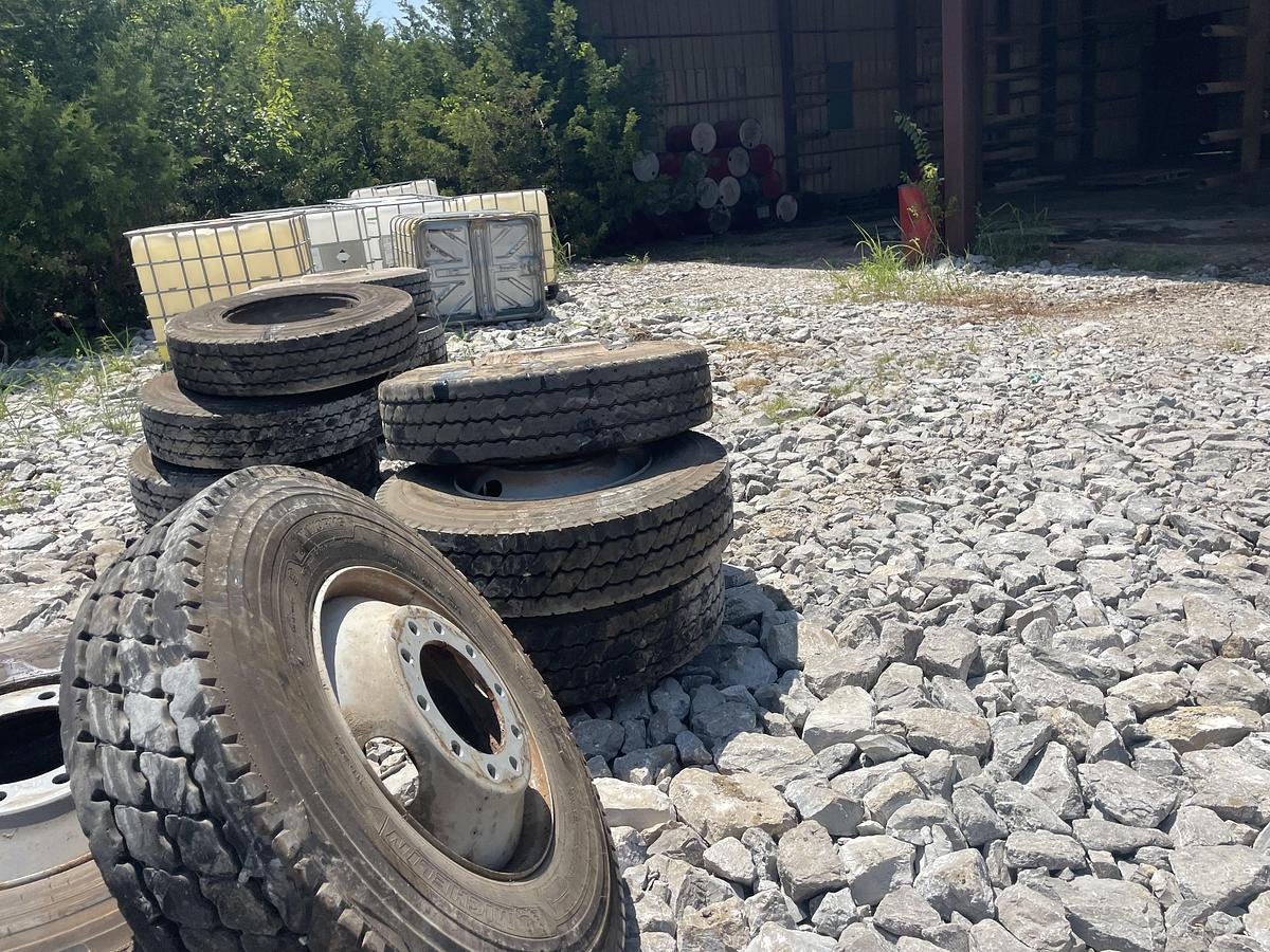 Used 2019 Tires 22.5